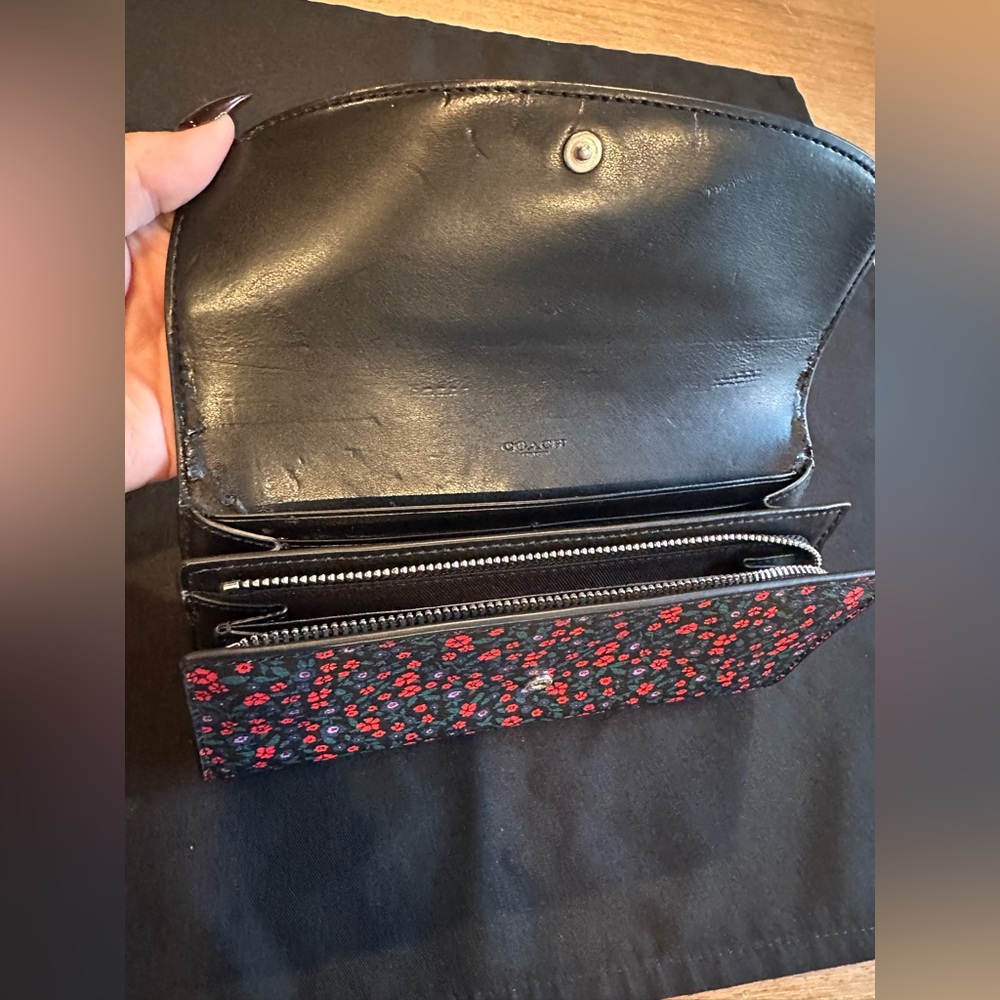 GUC Coach Multicolor Floral Wallet - Picture 3 of 5